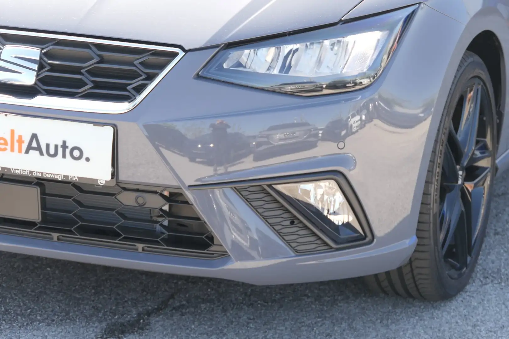 SEAT Ibiza FR Edition 1.0 TSI Grau - 2