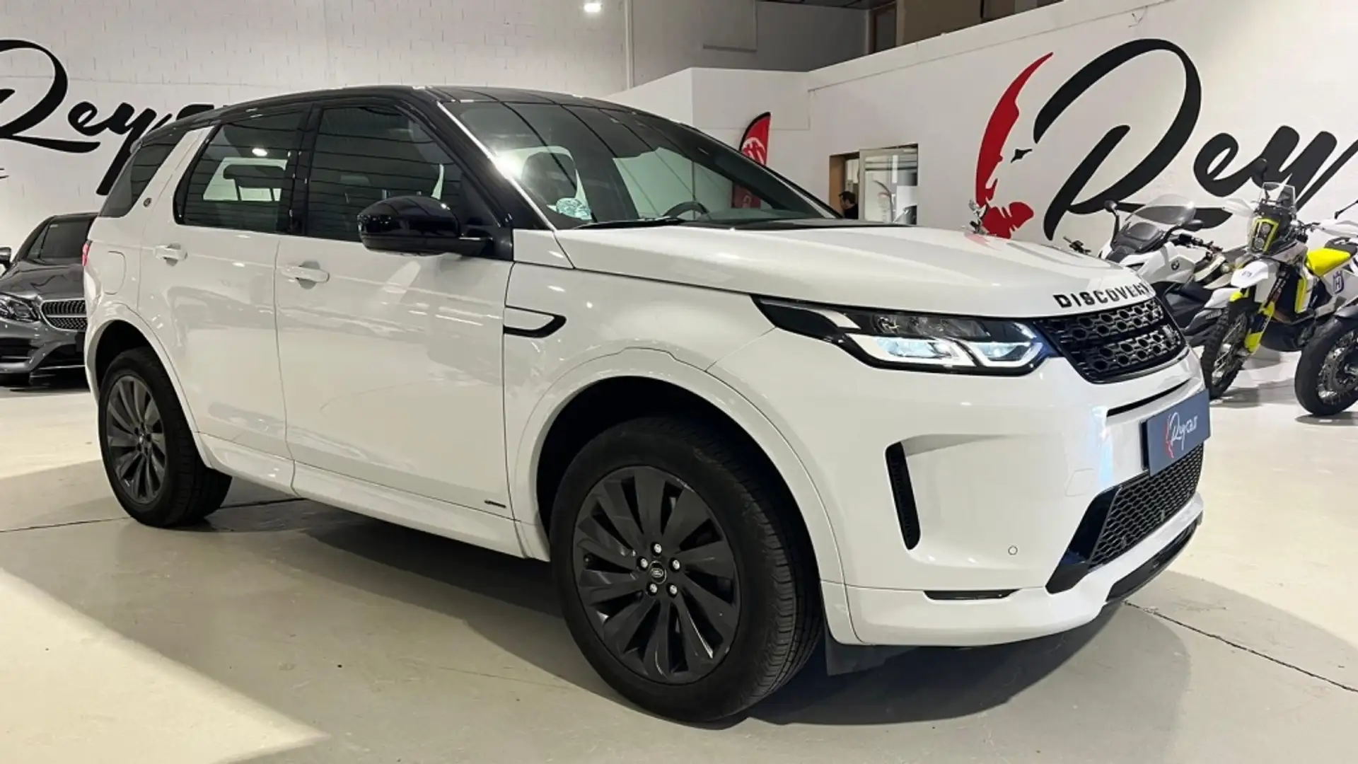 Land Rover Discovery Sport 2.0D I4 L.Flw HSE AWD Auto 150 Blanc - 1