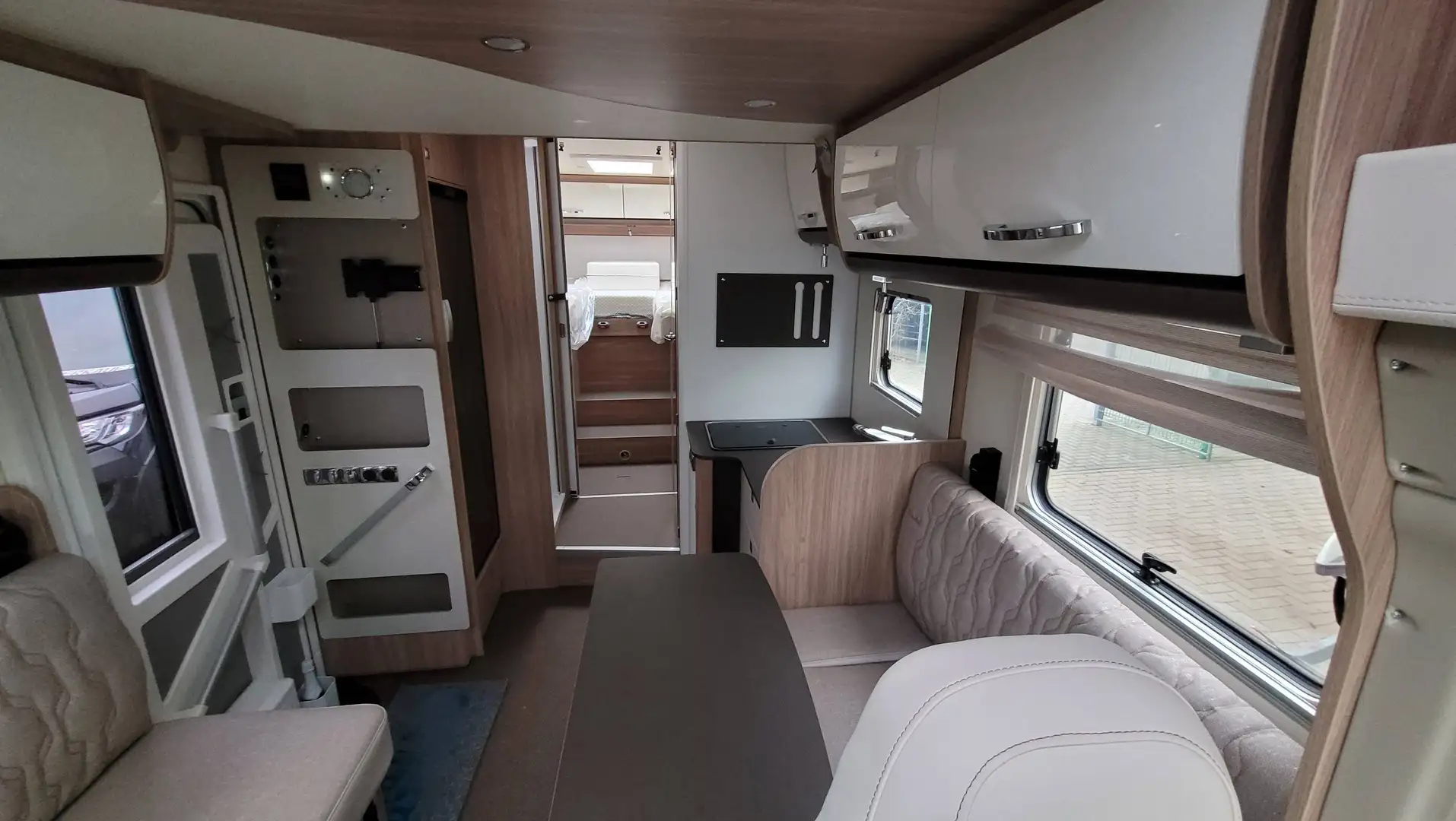 Caravans-Wohnm Bürstner Bürstner Limited T 727 G, Hubbett, Markise, Solar, Winterpaket Weiß - 2