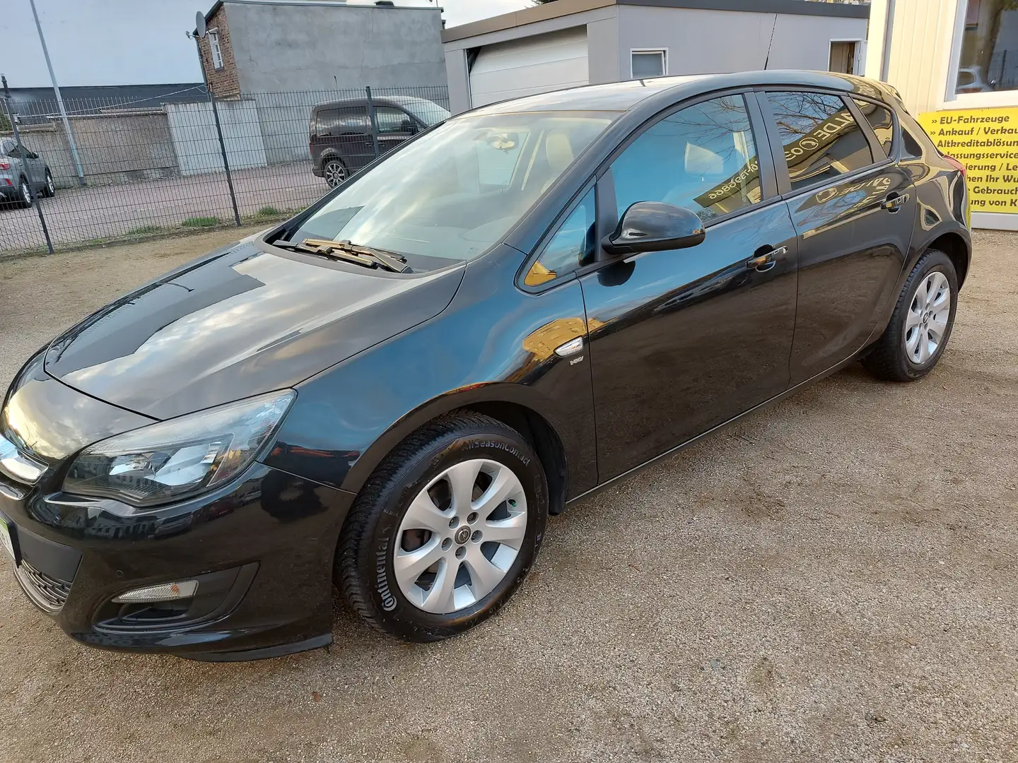 Opel Astra Energy J Lim. 5-trg., PDC, SHZ, Klimaautom., ALU Černá - 2
