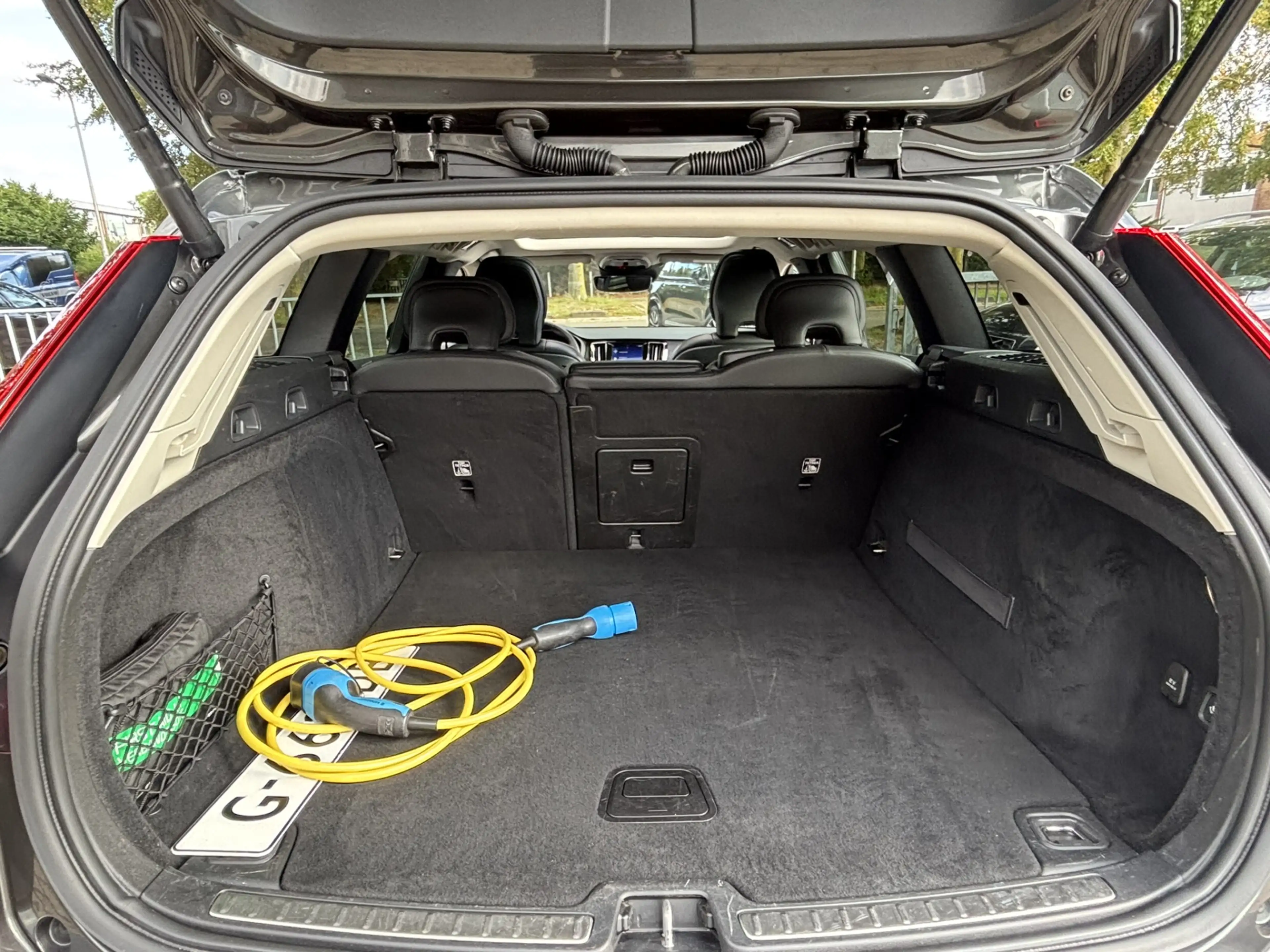 Volvo V60 T8 AWD Inscription Pano MASSAGE Ventilatie Pilot A — photo 9