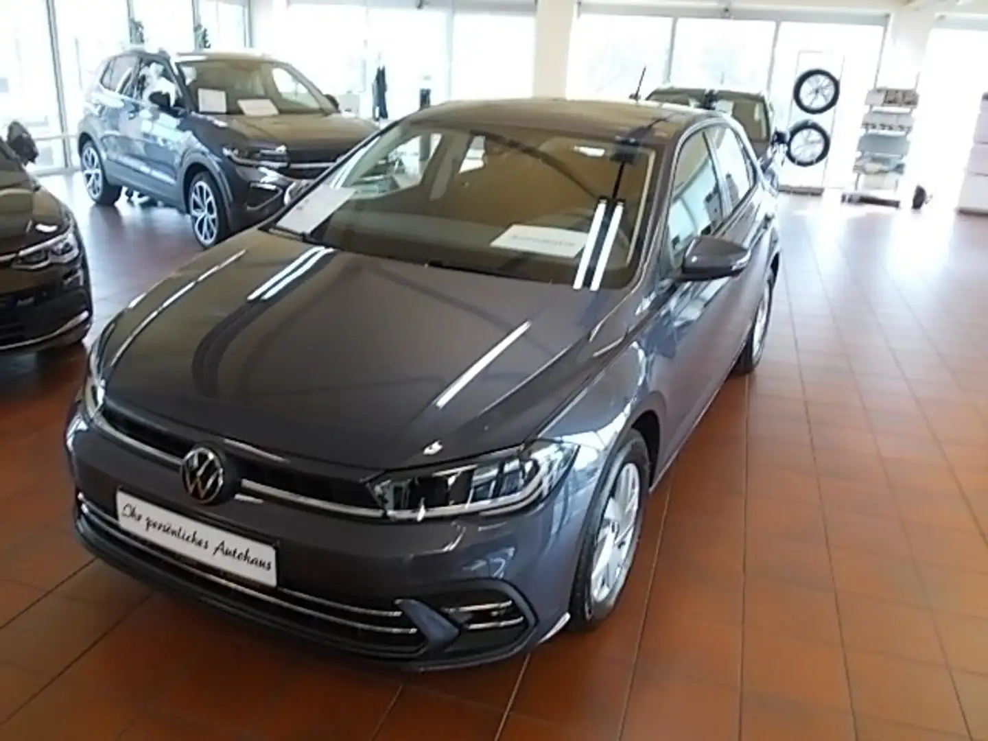 Volkswagen Polo Style 1.0 TSI DSG, 70kw(95PS) Klima Navi Grau - 2