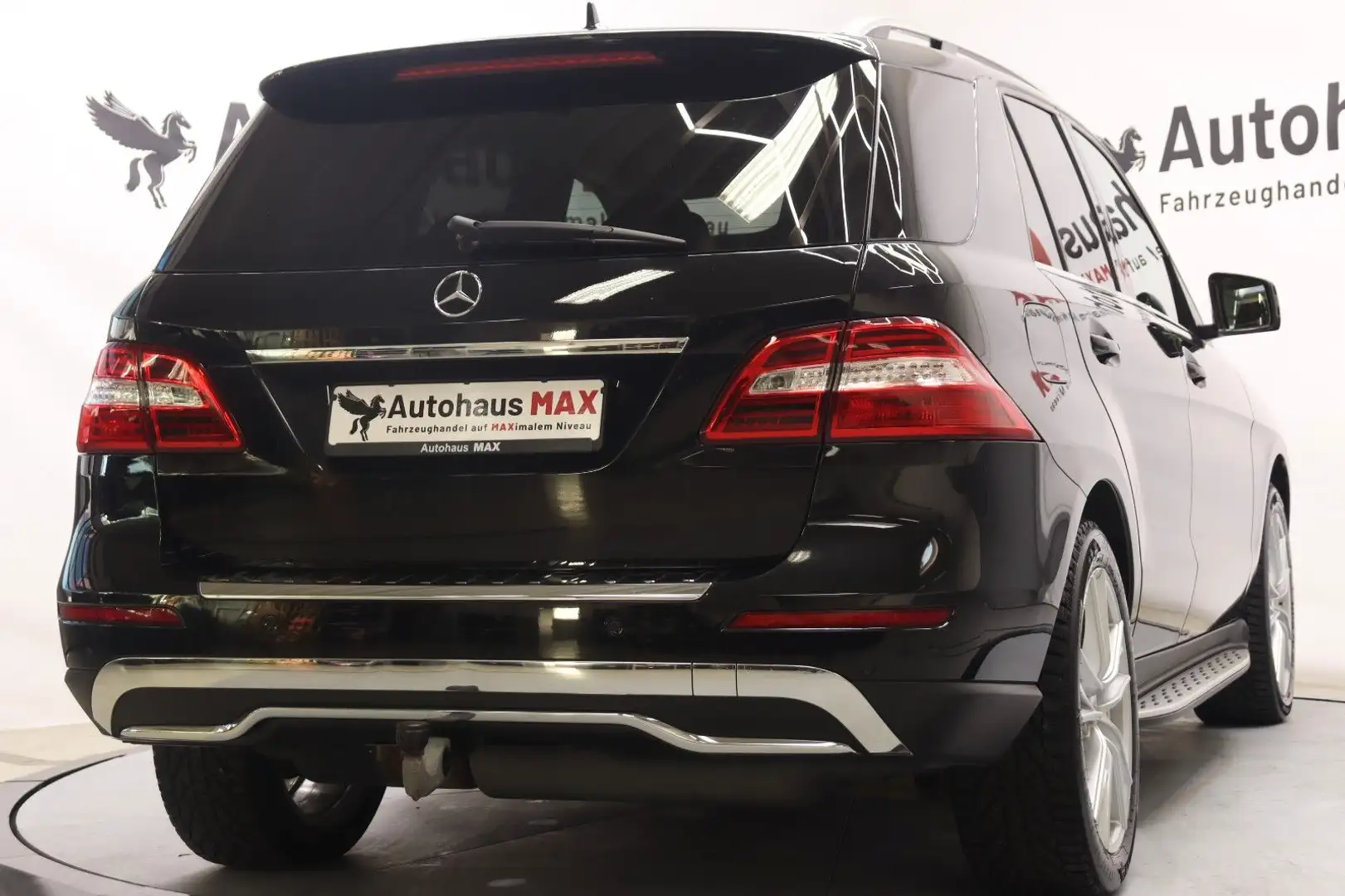 Mercedes-Benz ML 250 CDI BlueTec~StHz~SZH~AHK 3.5T~MFL Schwarz - 2