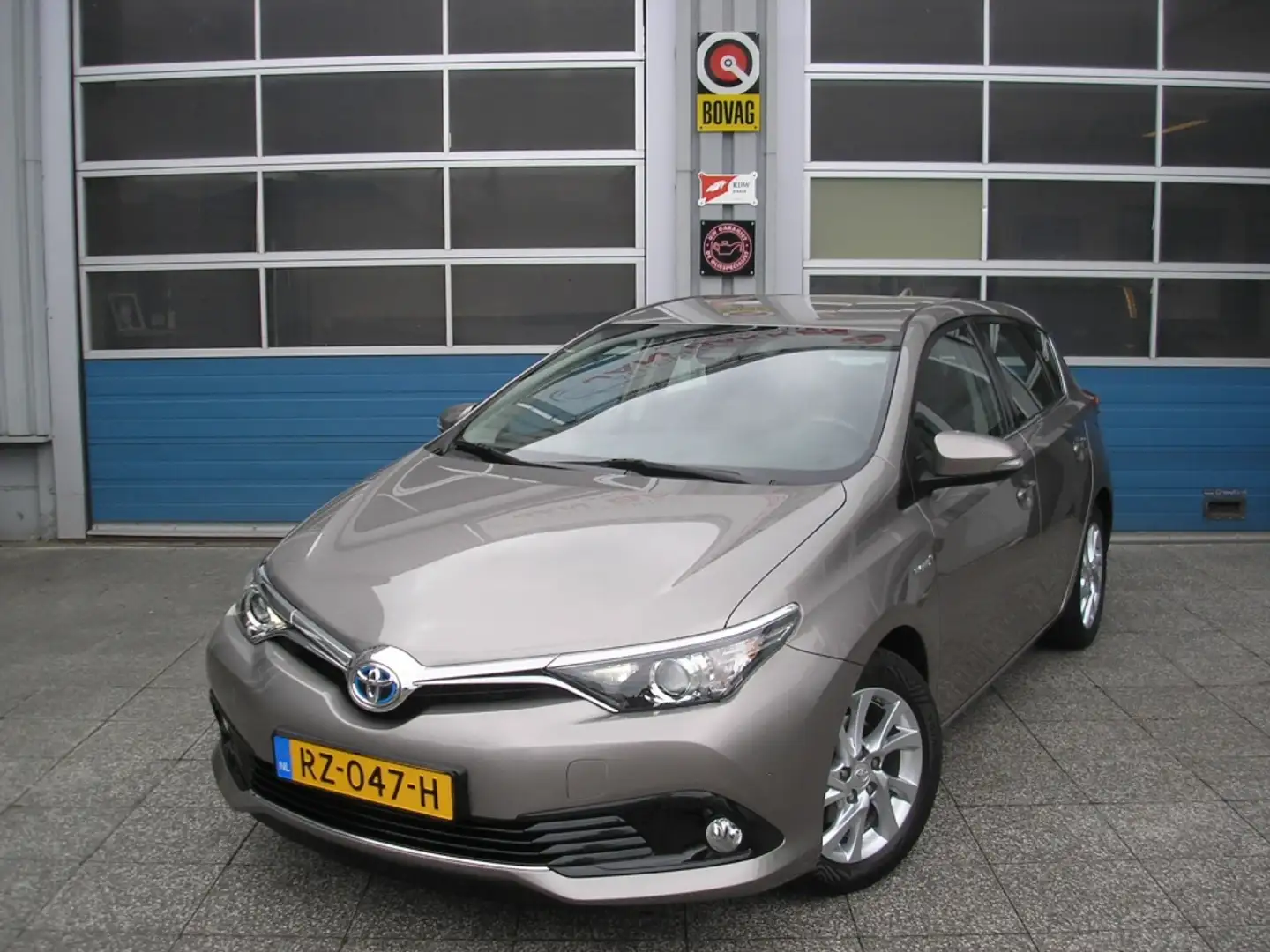 Toyota Auris 1.8 Hybrid Aspiration 94.000 km Grijs - 2
