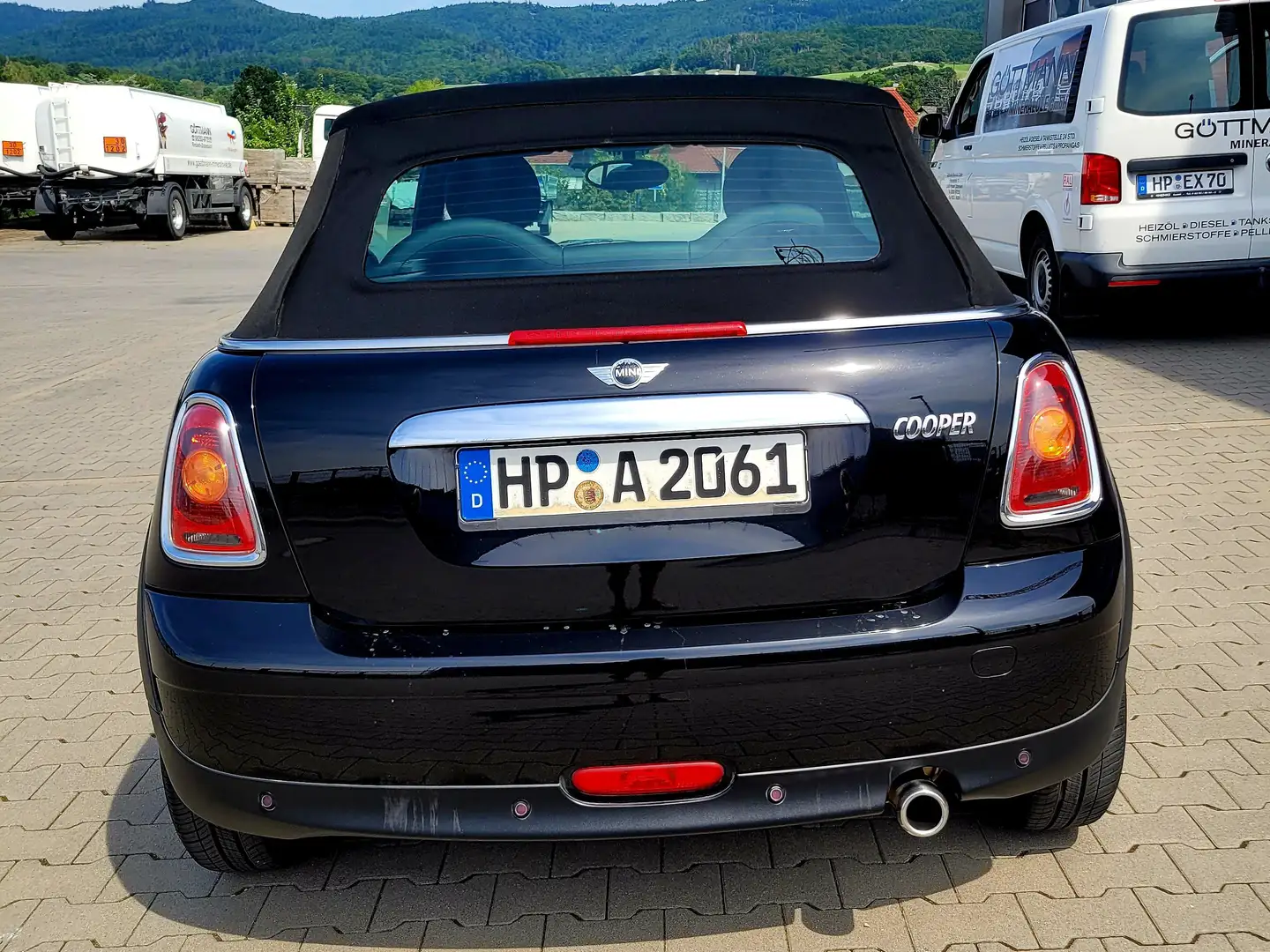 MINI Cooper Cabrio Cooper Schwarz - 1