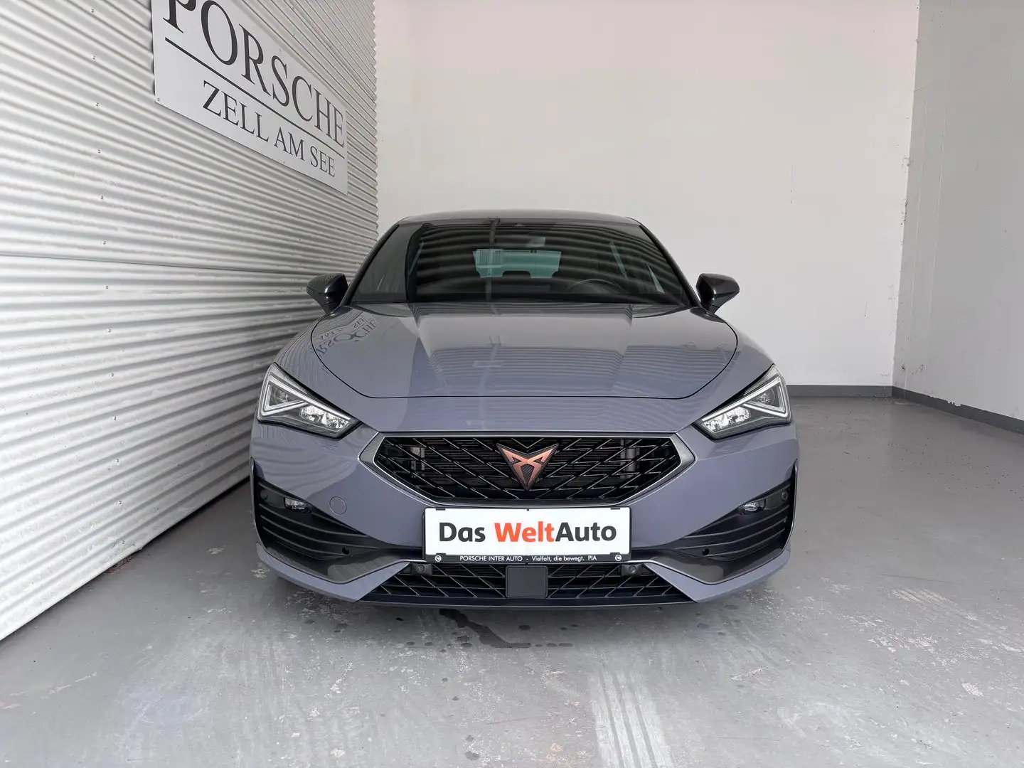 CUPRA Leon Alpha 1.5 TSI 150 PS ACT Grau - 2