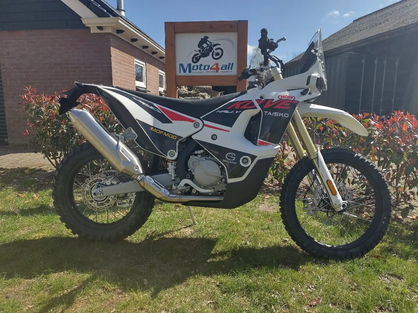 Kove 450 Rally Zwart - 1