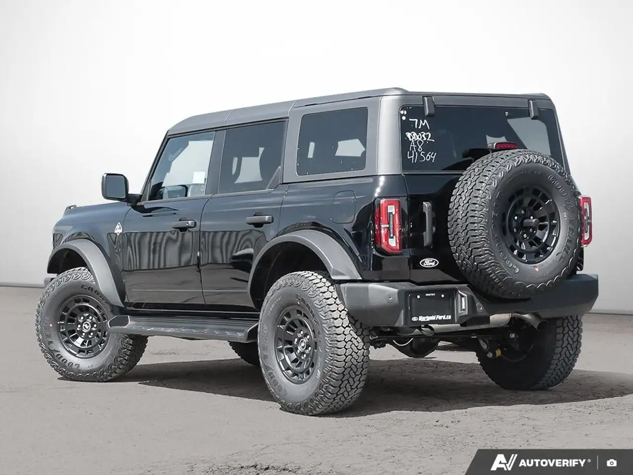 Ford Bronco снимка Ford Bronco