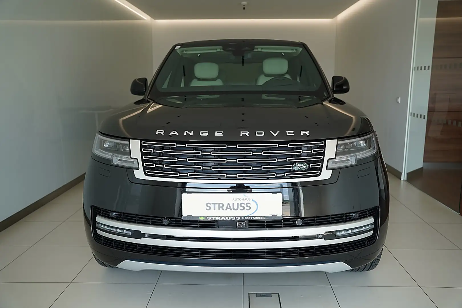 Land Rover Range Rover Autobiography P550e Schwarz - 2