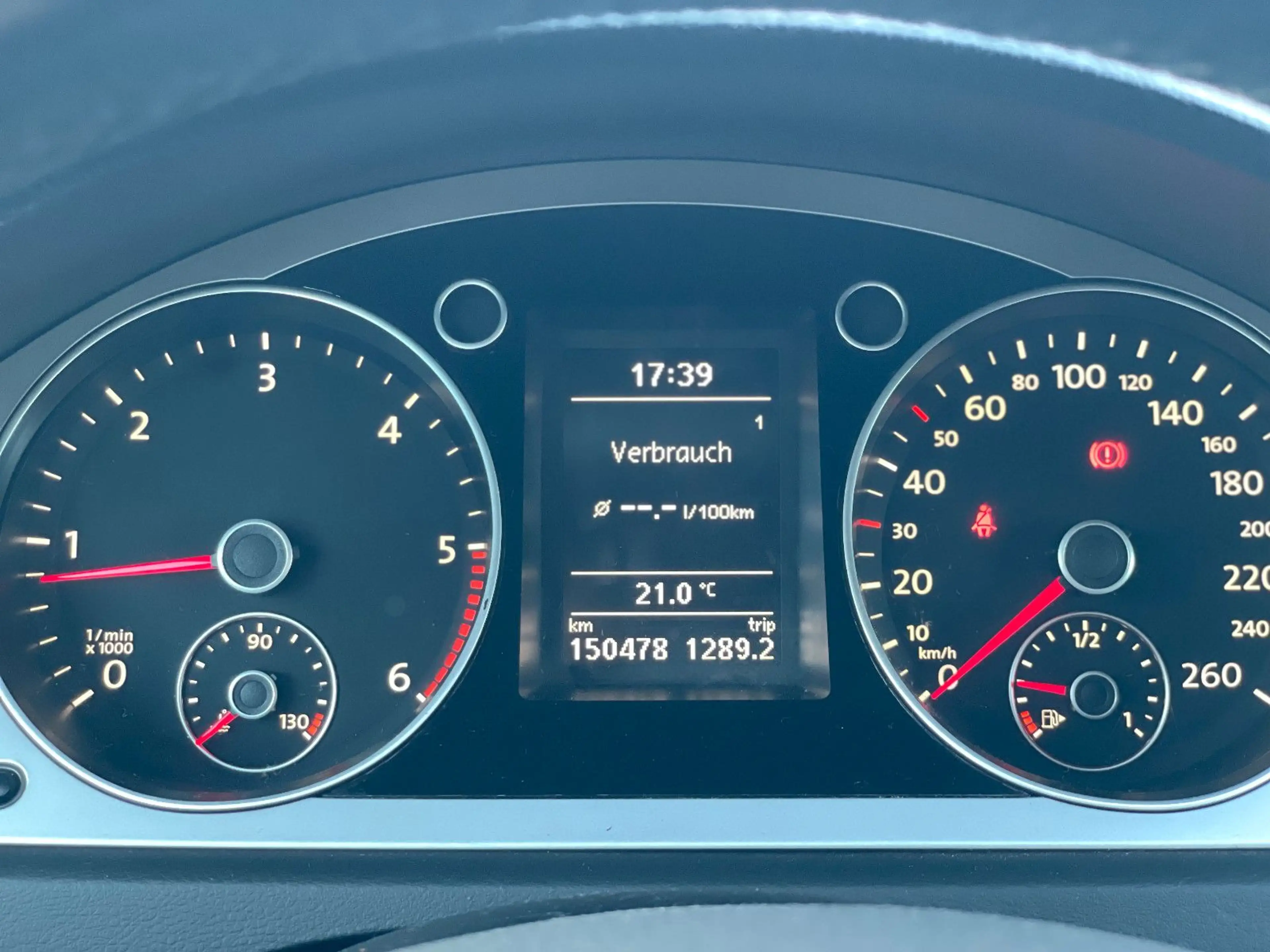 Volkswagen Passat Variant Passat 2.0 TDI Variant *Sportline*SHZ* — photo 14