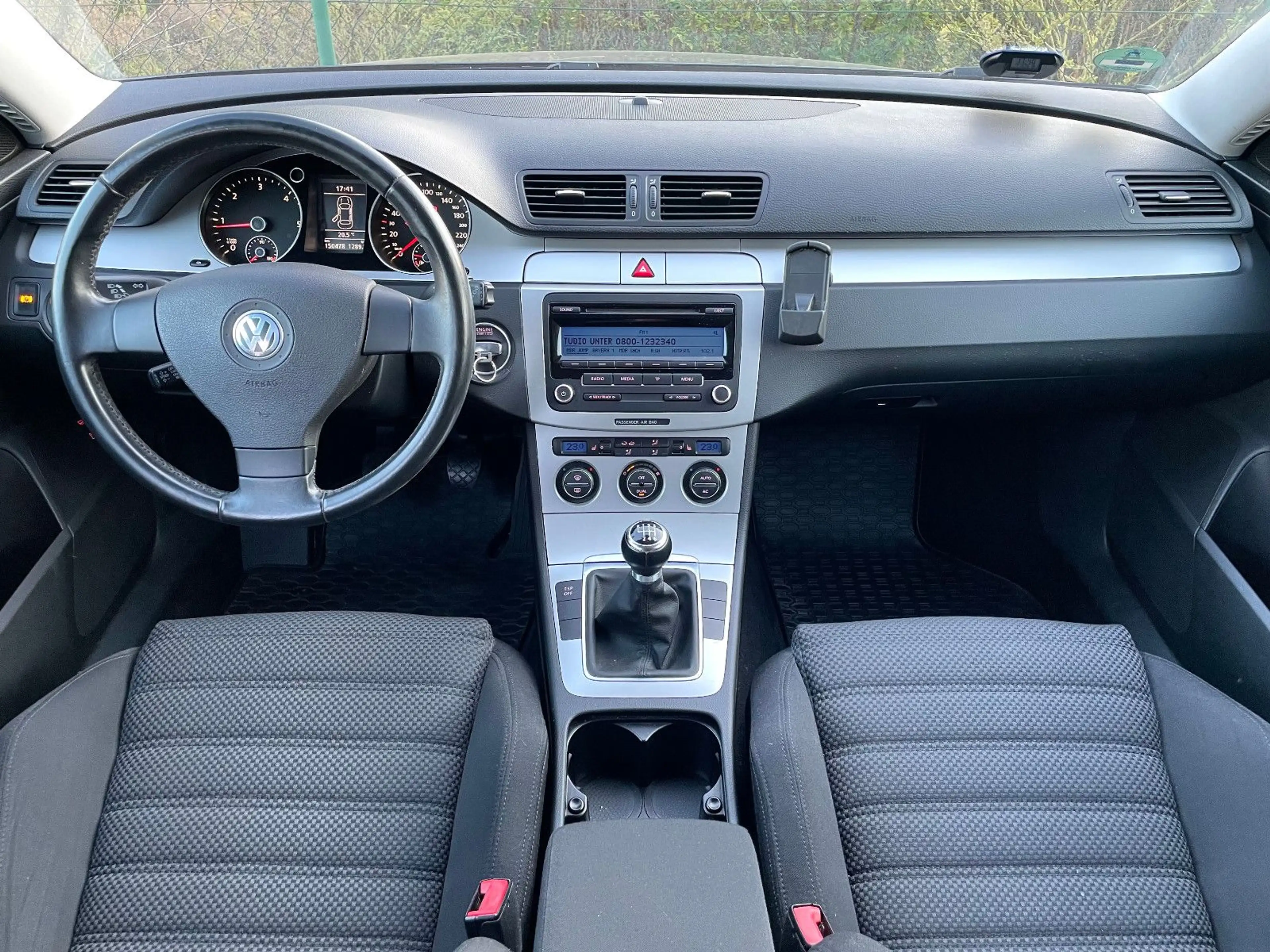 Volkswagen Passat Variant Passat 2.0 TDI Variant *Sportline*SHZ* — photo 11