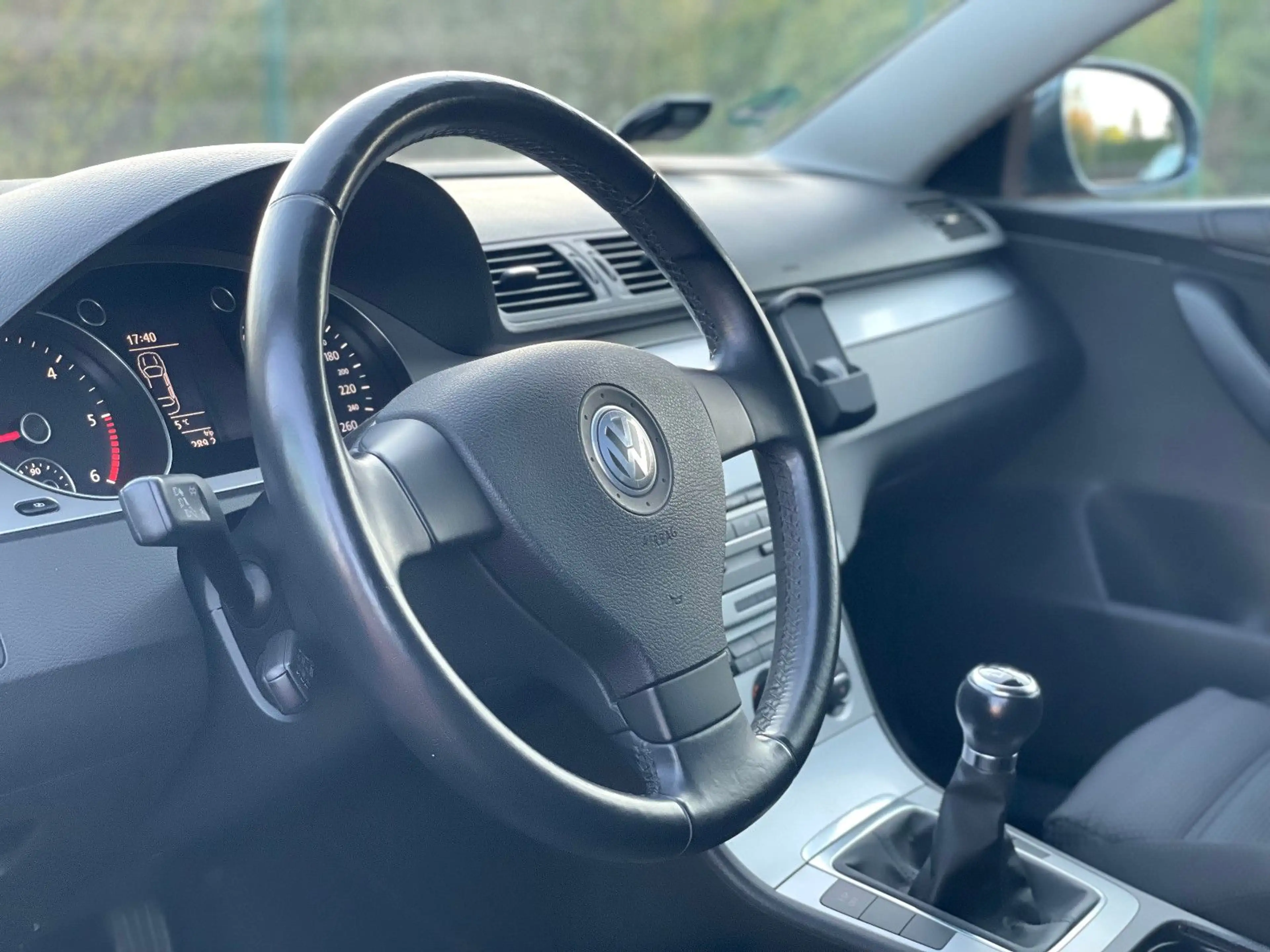 Volkswagen Passat Variant Passat 2.0 TDI Variant *Sportline*SHZ* — photo 10