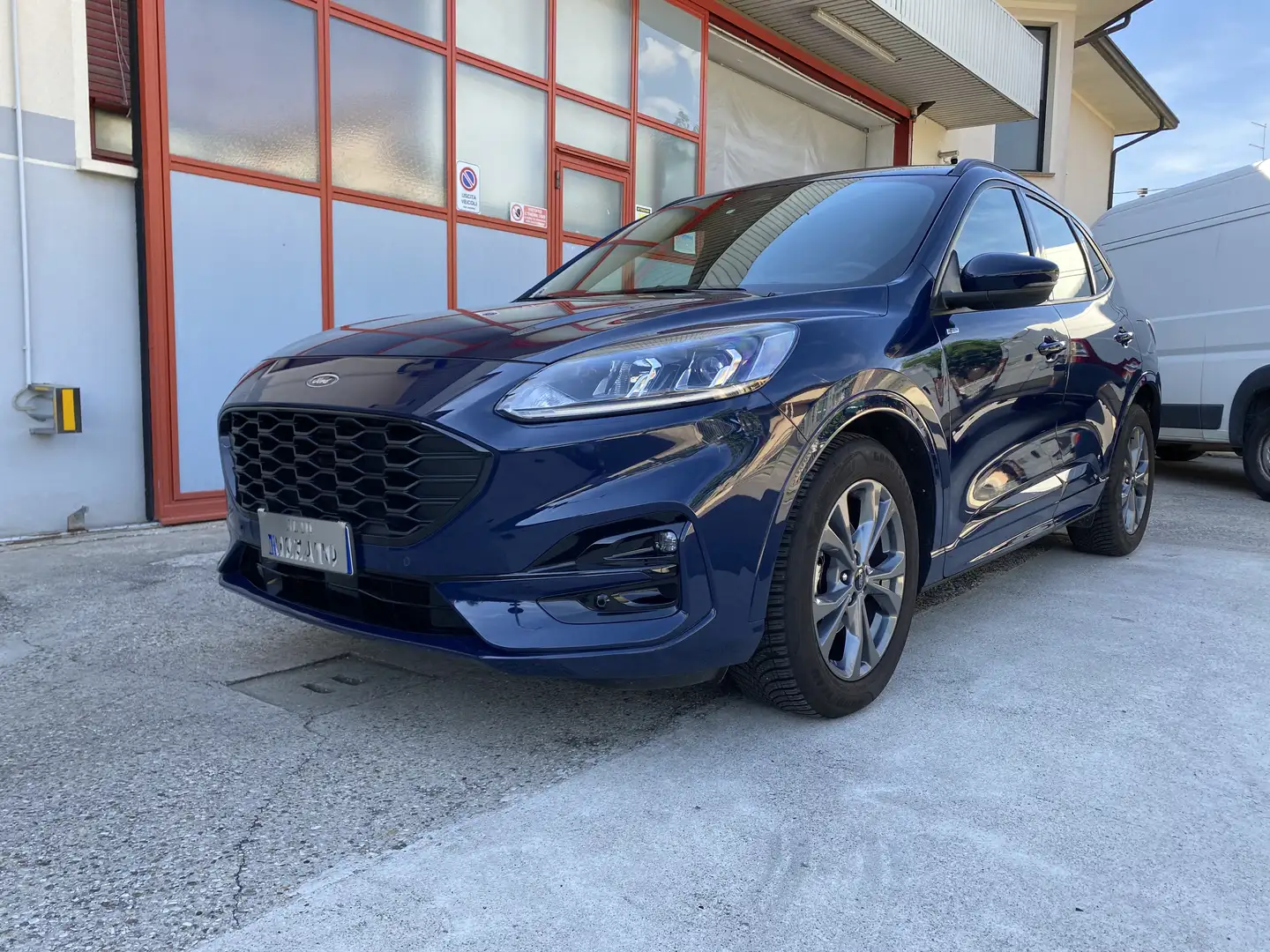 Ford Kuga 2.0 ecoblue ST-Line awd 120cv Aut. 2WD -Km 27.000 Blu/Azzurro - 2