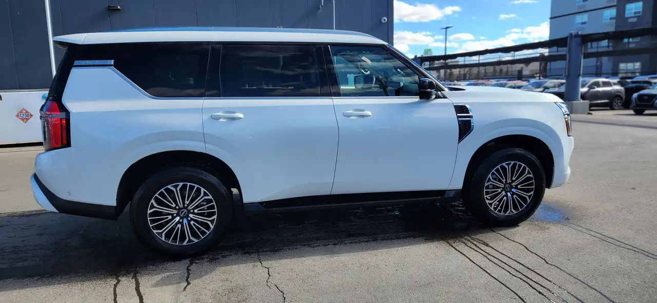 Nissan Armada снимка Nissan Armada