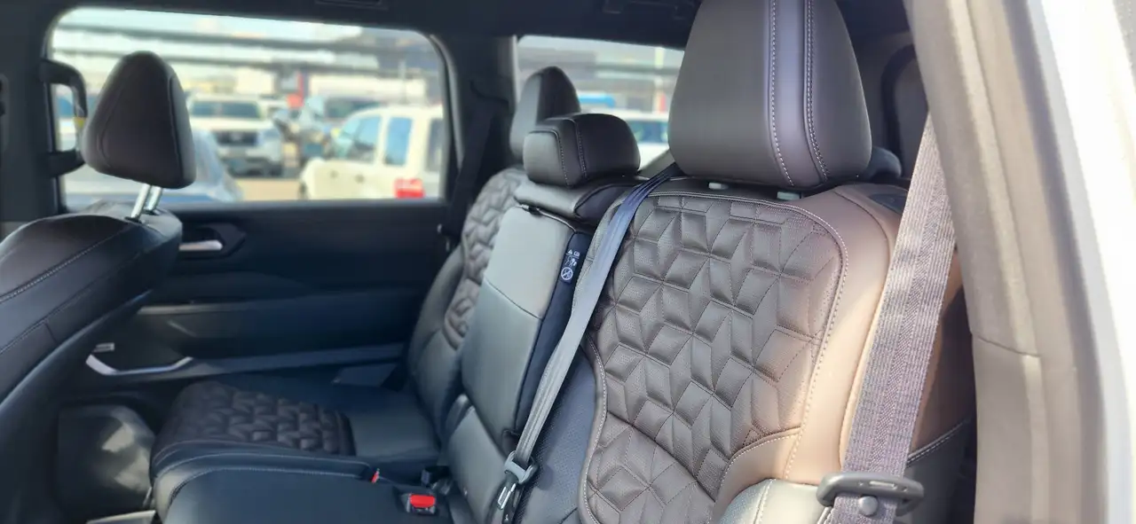Nissan Armada снимка Nissan Armada