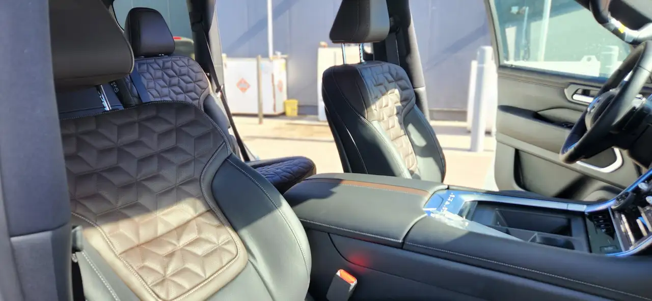 Nissan Armada снимка Nissan Armada
