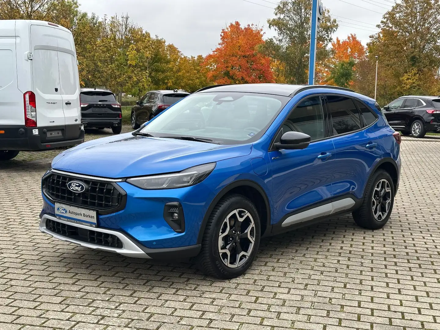 Ford Kuga Plug-In Hybrid Active X Winter Paket LED Blau - 1