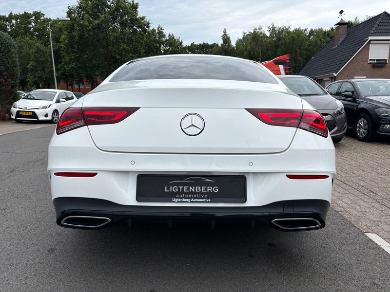 Mercedes-Benz CLA 180 Premium Plus 10 INCH WIDESCREEN — photo 10