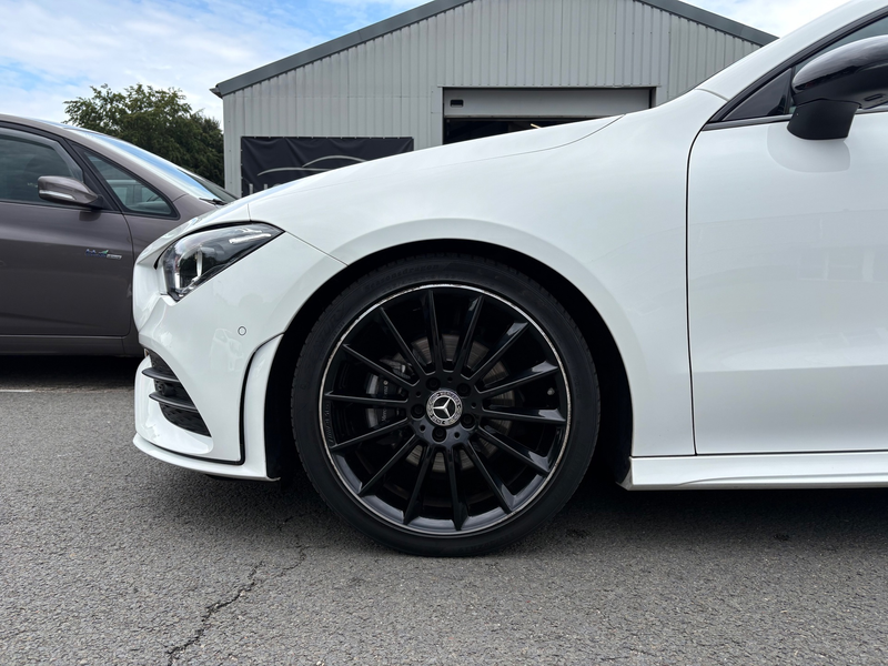 Mercedes-Benz CLA 180 Premium Plus 10 INCH WIDESCREEN — photo 8