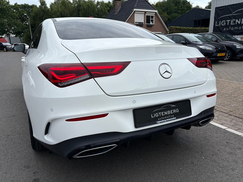 Mercedes-Benz CLA 180 Premium Plus 10 INCH WIDESCREEN — photo 9