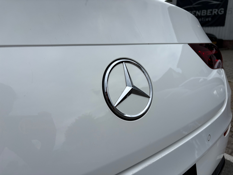 Mercedes-Benz CLA 180 Premium Plus 10 INCH WIDESCREEN — photo 11