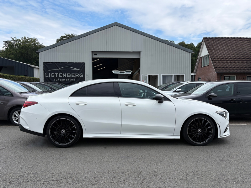 Mercedes-Benz CLA 180 Premium Plus 10 INCH WIDESCREEN — photo 5