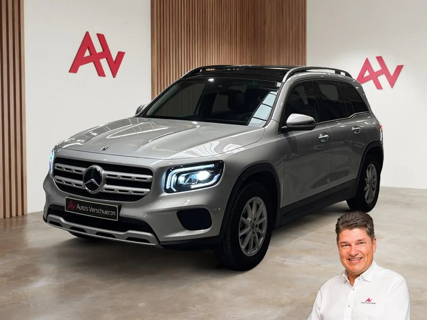 Mercedes-Benz GLB 180 Business Solution ** Pano | Camera | Zetelverwarm. Zilver - 1