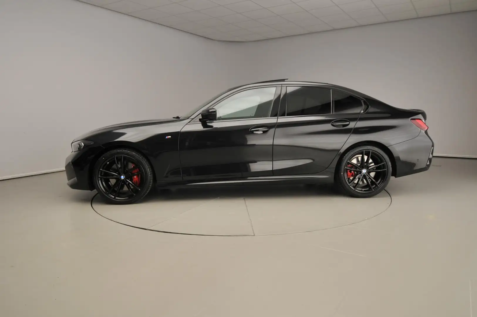 BMW 318 3 Serie Sedan 318i | M-Sportpakket | LED | Navigat Schwarz - 2