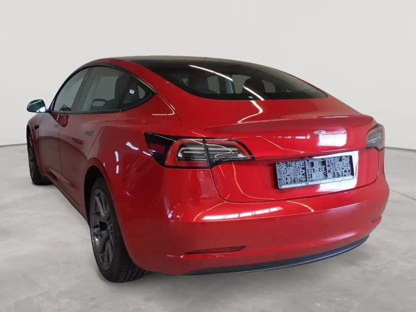 Tesla Model 3 Standard Reichweite Plus Hinterradantrieb Rot - 2