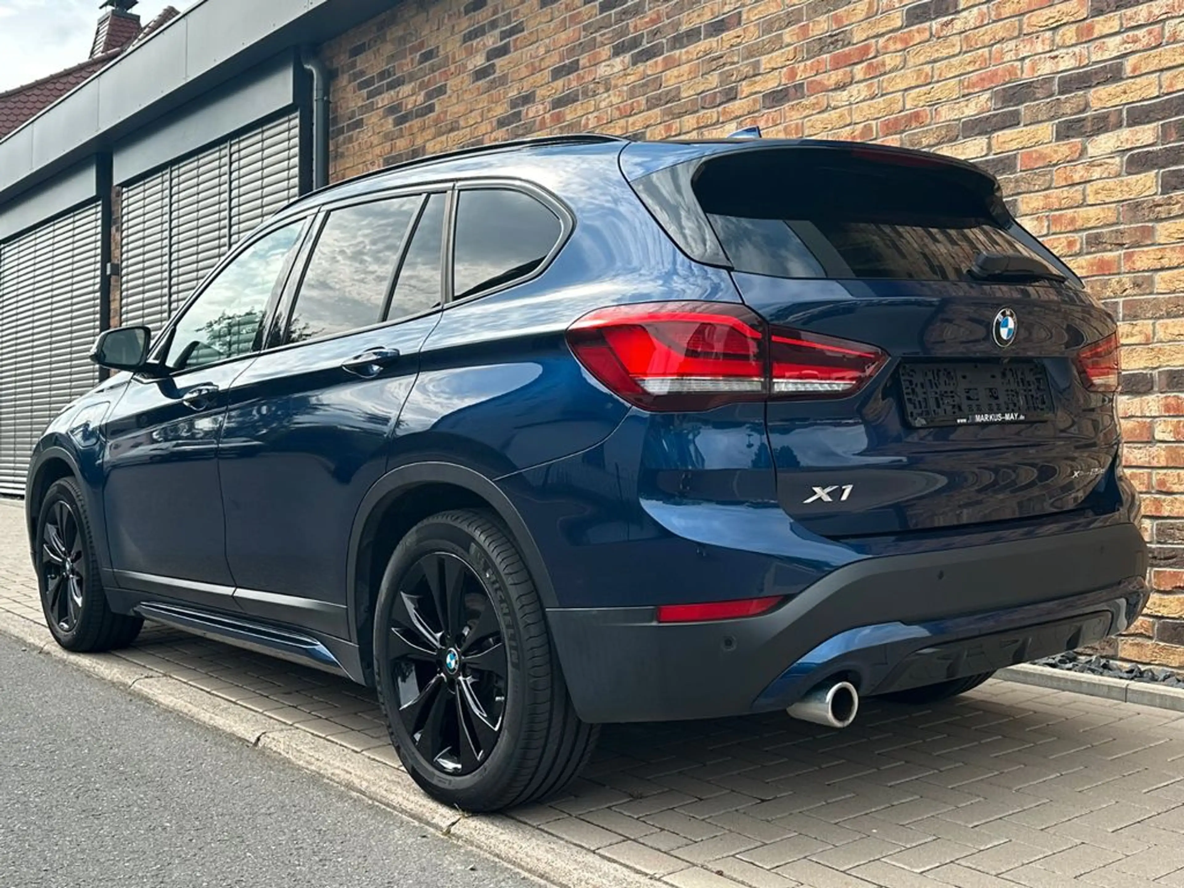 BMW X1 xDrive 25 e Sport Line — photo 3
