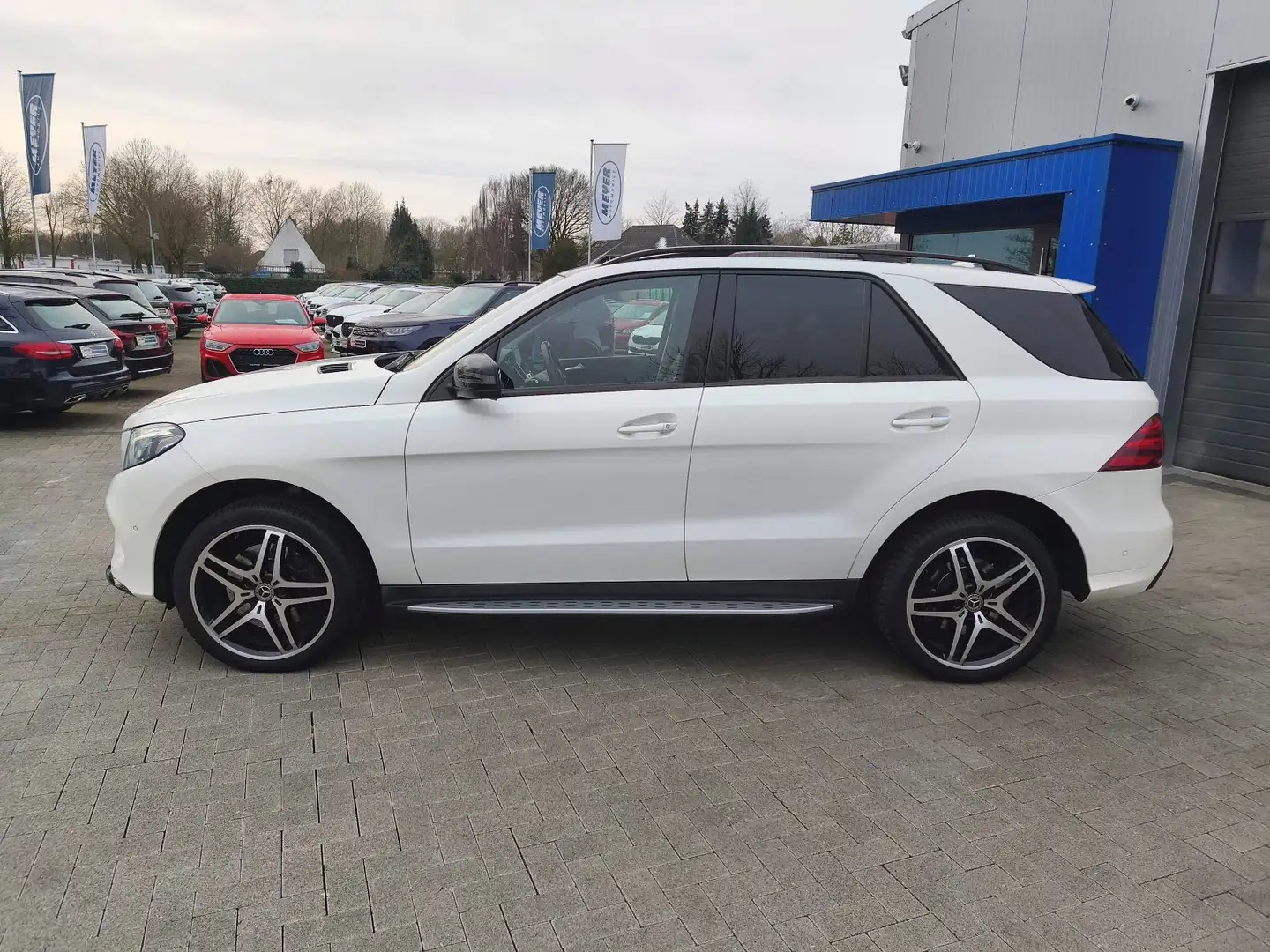 Mercedes-Benz GLE 500 AMG-Line 4Matic LED/Head-Up/Pano/AHK/H&K Blanc - 2