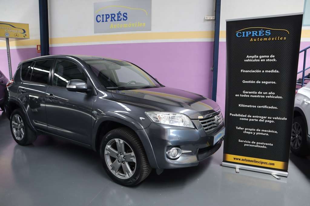 Toyota RAV 4 2.2D-CAT Executive Cross Sport Aut. - foto 1