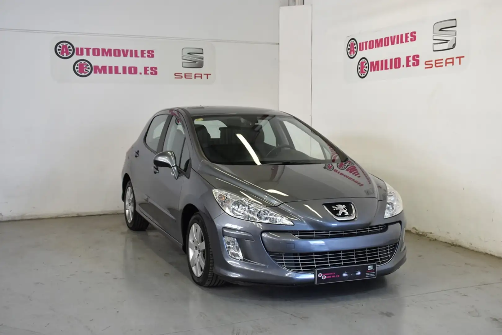 Peugeot 308 Berlina Manual de 5 Puertas Gris - 1