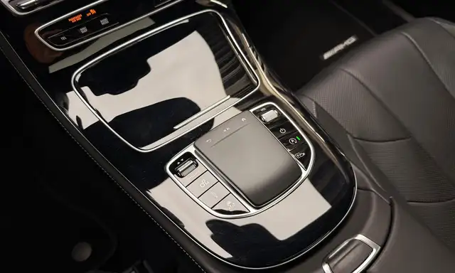 Mercedes-Benz CLS view 17