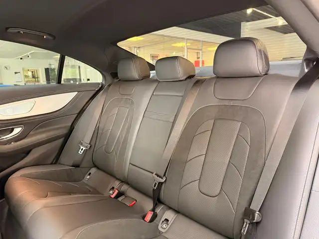 Mercedes-Benz CLS view 30