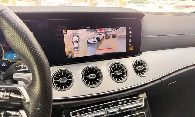 Mercedes-Benz CLS view 18