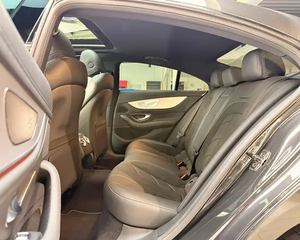 Mercedes-Benz CLS view 28