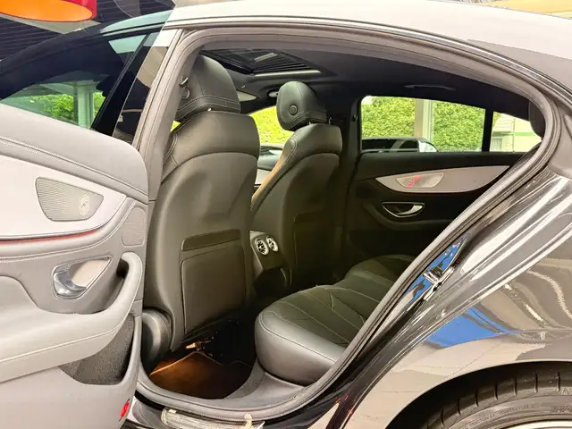 Mercedes-Benz CLS view 27