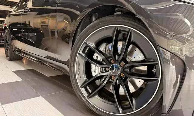 Mercedes-Benz CLS view 6