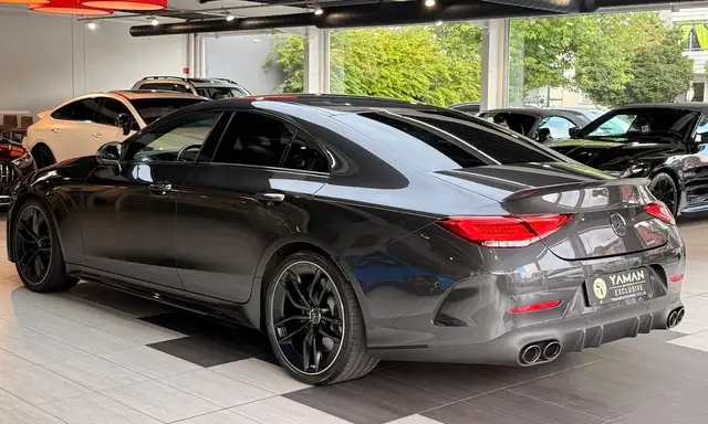 Mercedes-Benz CLS view 9