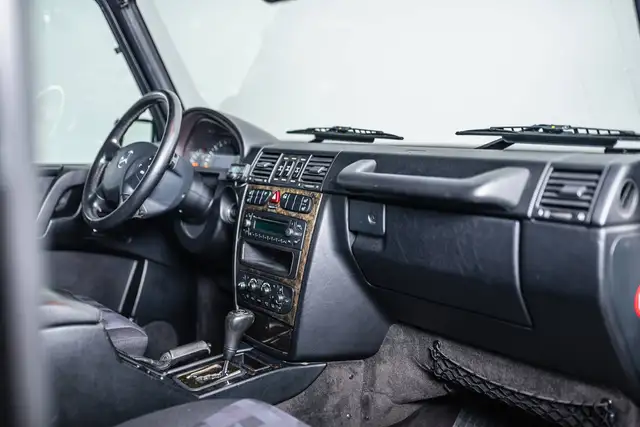 Mercedes-Benz G-Class view 13