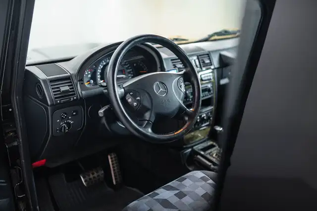Mercedes-Benz G-Class view 11