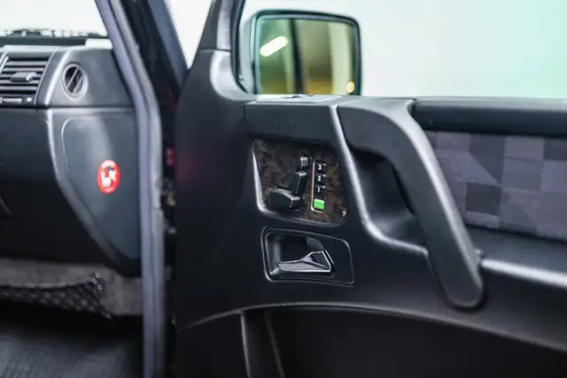 Mercedes-Benz G-Class view 15