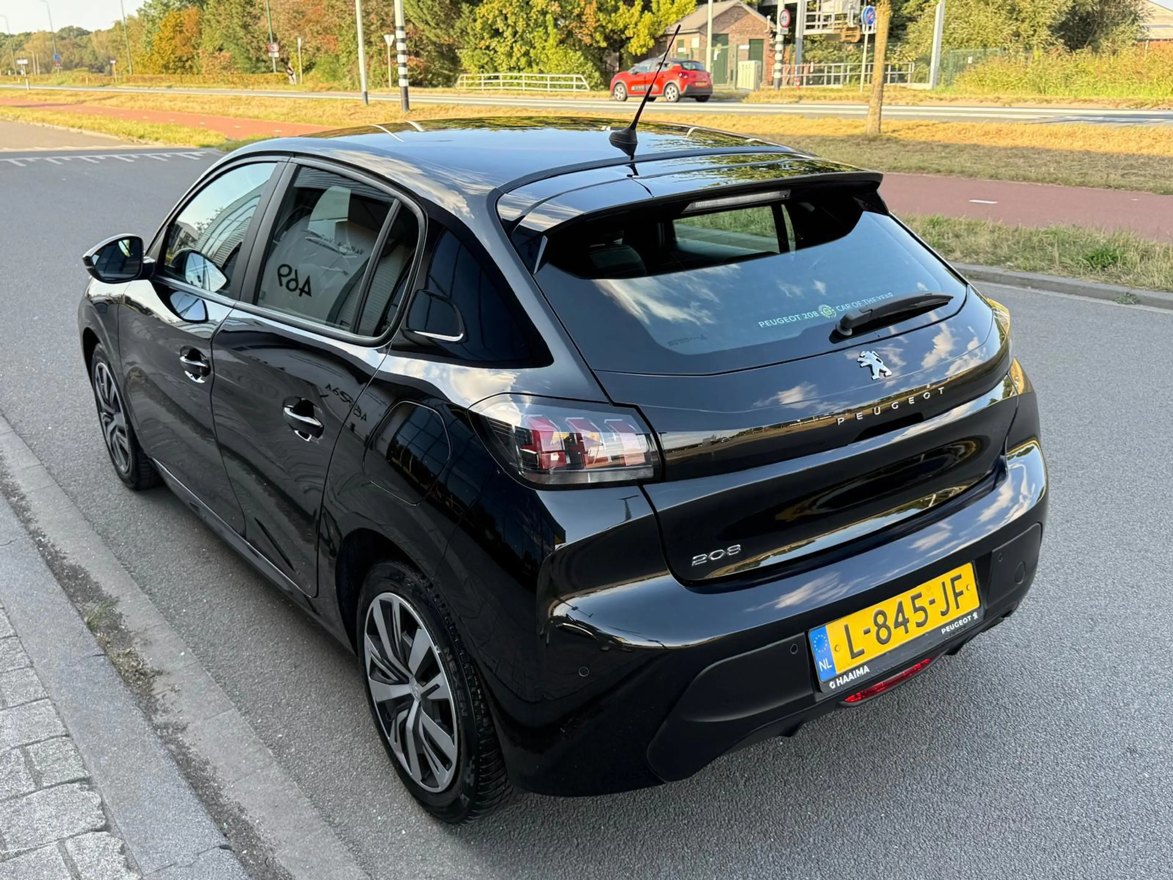 Peugeot 208 1.2 PureTech Active/Navi/Carplay/Airco/Cruise/ — photo 6