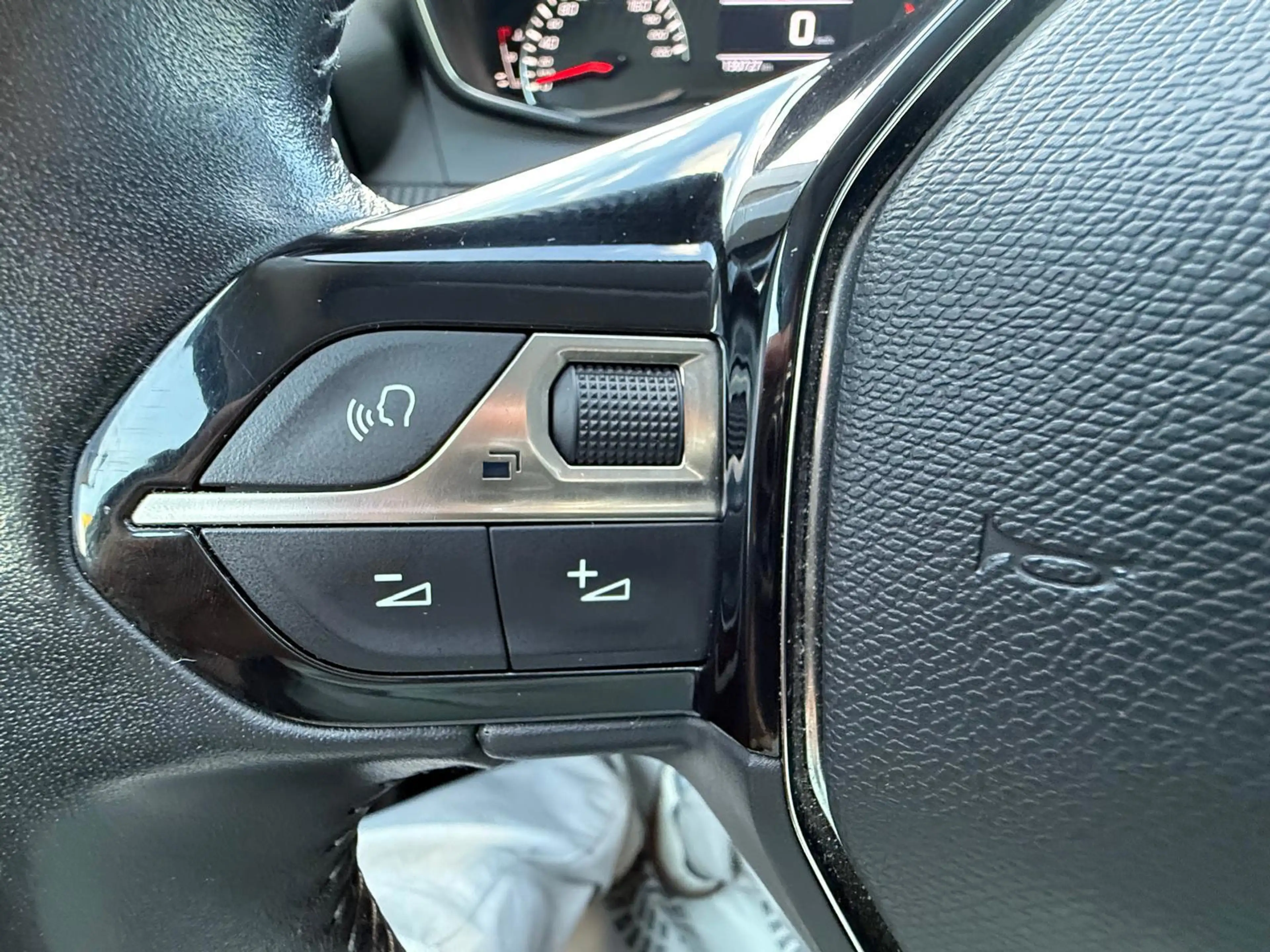 Peugeot 208 1.2 PureTech Active/Navi/Carplay/Airco/Cruise/ — photo 19