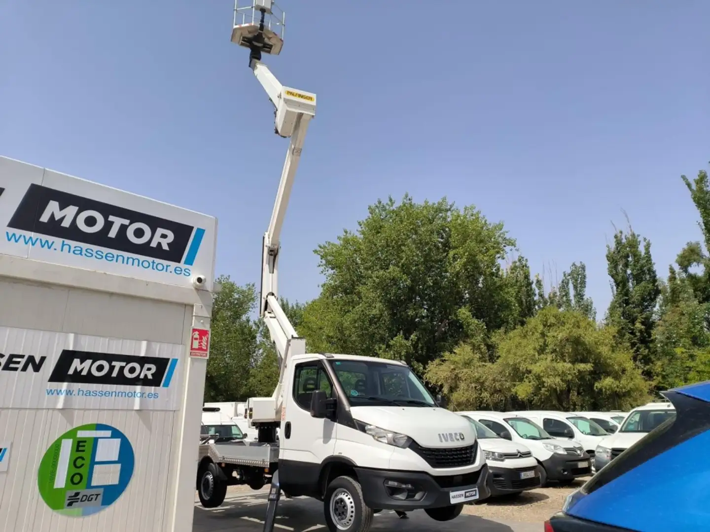 Iveco Daily Chasis Cabina 33S14 3450 136 Weiß - 2