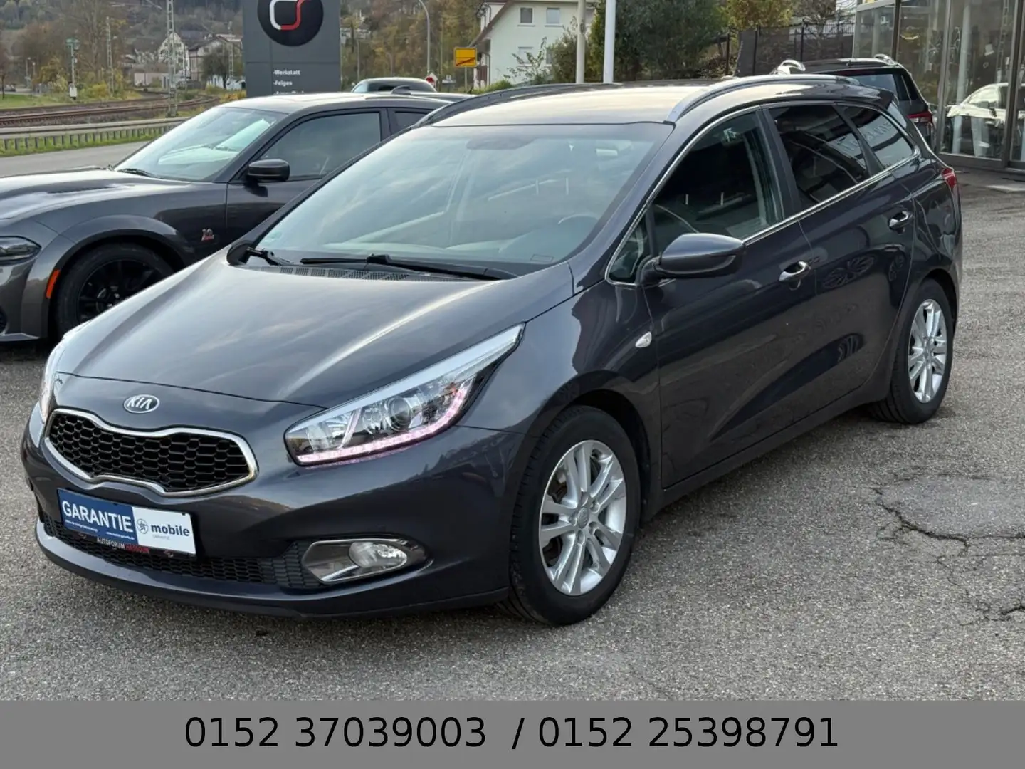 Kia Ceed SW / cee'd SW 1.6 CRDi 128 Platinum Edition Schwarz - 1