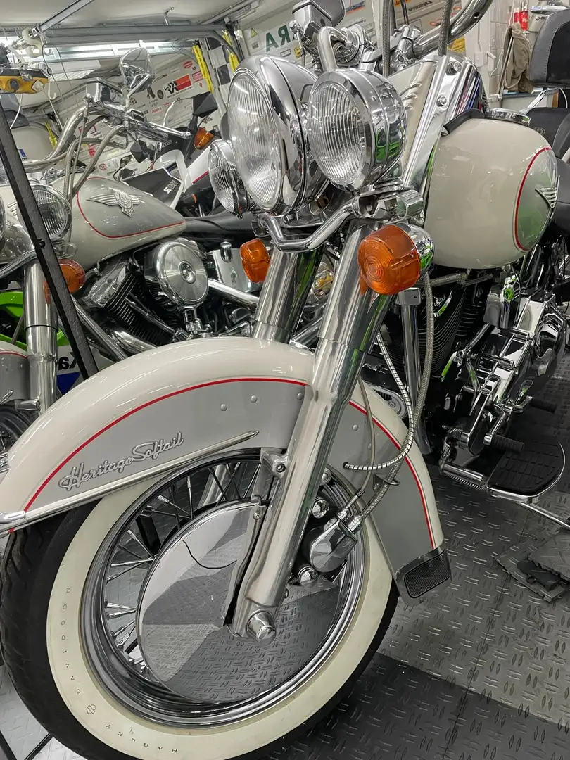 Harley-Davidson Heritage Softail FLSTN Nostalgia Special Blanc - 1