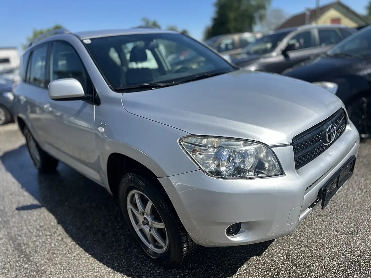 Toyota RAV 4 RAV4 2,2 D-4D 135 4WD Silber - 2