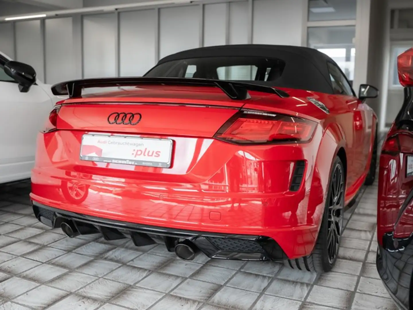 Audi TT Roadster 40 TFSI S line Competition Plus LM20 S... Rood - 2